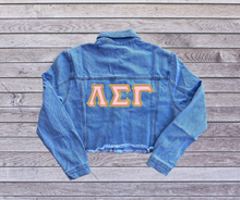 Load image into Gallery viewer, Light Blue Cropped Denim Jean Jacket
